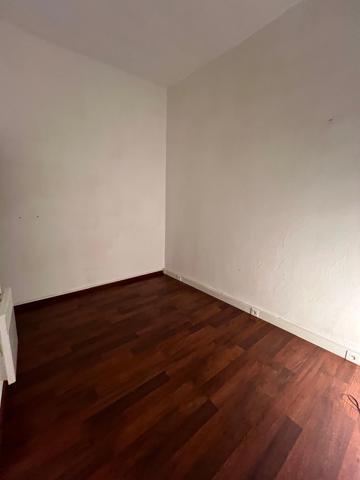 Local professionnel (VITRINE + BUREAU)