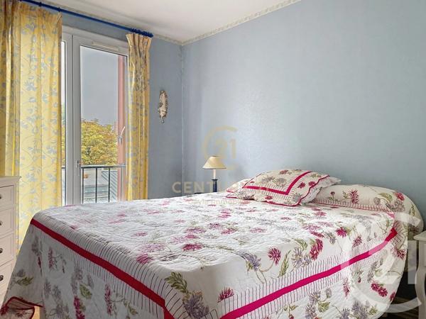 Appartement F3 à vendre  3 pièces - 52,76 m 2   NANTERRE  - 92