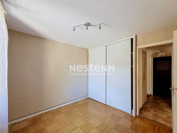 À vendre maison à Auch, calme, jardin, terrasse,  garage et véranda.