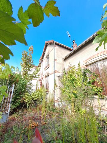 Maison années 30 à rénover sur 192m².