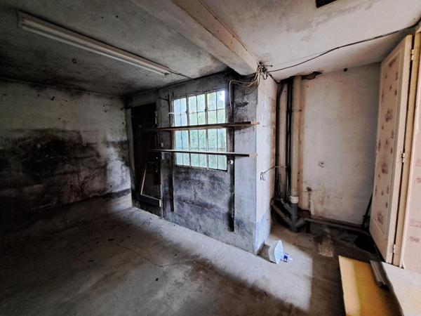 Maison années 30 à rénover sur 192m².