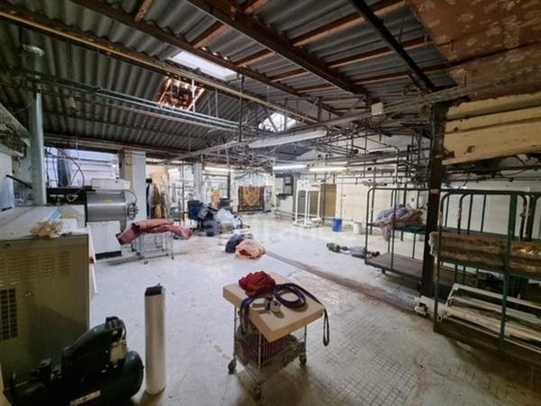 Entrepot + bureau à louer ATHIS MONS (91)