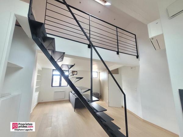 Immeuble mixte Estaires avec local commercial 100m² et 1T2 duplex