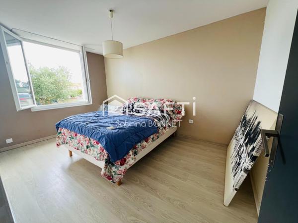 Maison de 110 m² et un appartement de 50 m² soit 160 m² de surface totale!