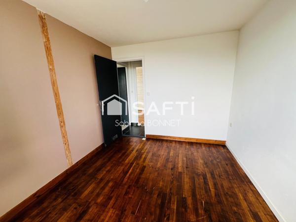 Maison de 110 m² et un appartement de 50 m² soit 160 m² de surface totale!