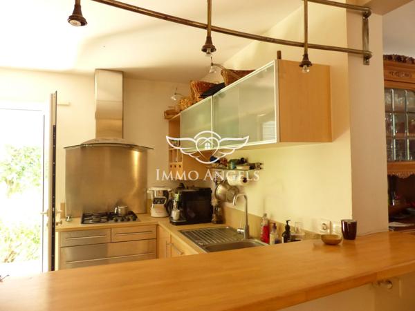 MAISON FAMILIALE 211m²