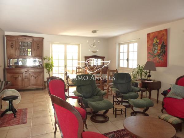 MAISON FAMILIALE 211m²