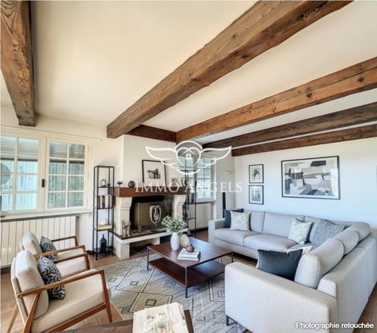 MAISON FAMILIALE 211m²