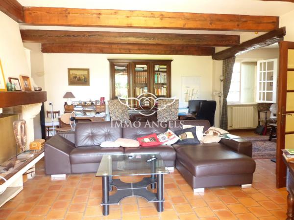 MAISON FAMILIALE 211m²