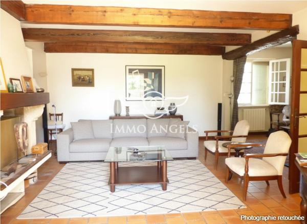 MAISON FAMILIALE 211m²