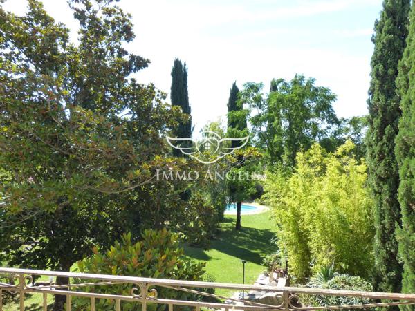 MAISON FAMILIALE 211m²