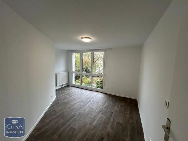 Appartement à louer 5 pièces 99.75m² Besançon (25000)