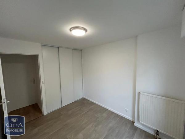 Appartement à louer 5 pièces 99.75m² Besançon (25000)