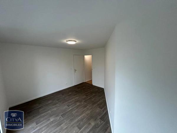 Appartement à louer 5 pièces 99.75m² Besançon (25000)