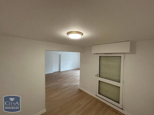 Appartement à louer 5 pièces 99.75m² Besançon (25000)