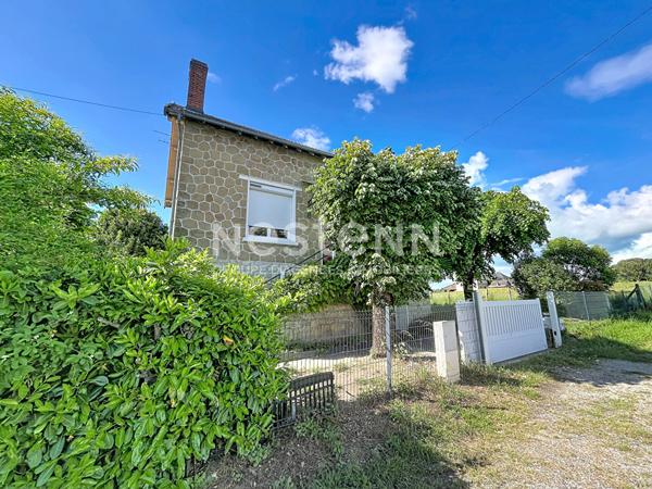 Superbe maison en pierre rénovée avec jardin à Ussac