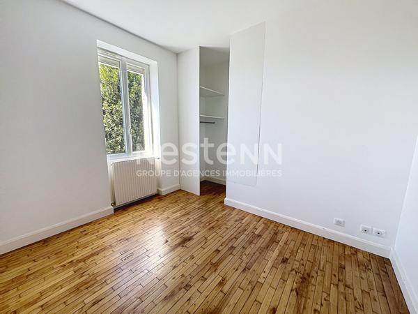 Superbe maison en pierre rénovée avec jardin à Ussac