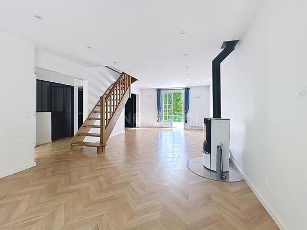Maison Lamorlaye 8 pièces 160 m2