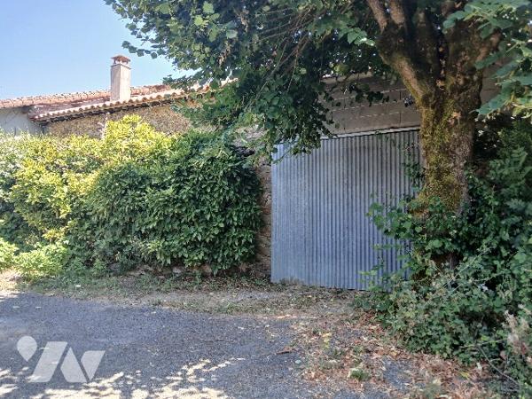 Maison à vendre à FENIOUX (79160)