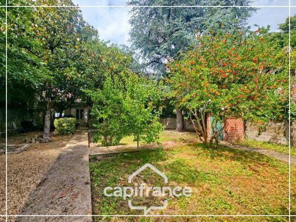 Maison en pierre, 4 chambres,jardin sans vis-à-vis, garage, commodités à pied