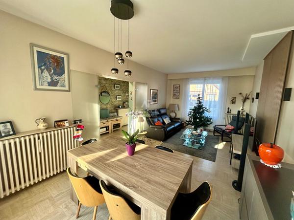 Maison Poissy 6 pièce(s) 120 m2 €539 000 ** - Référence 8996