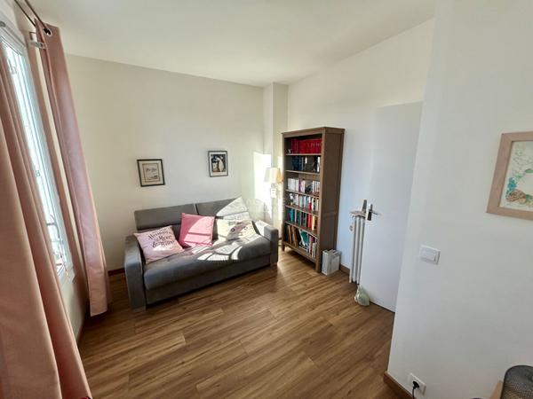 Maison Poissy 6 pièce(s) 120 m2 €539 000 ** - Référence 8996