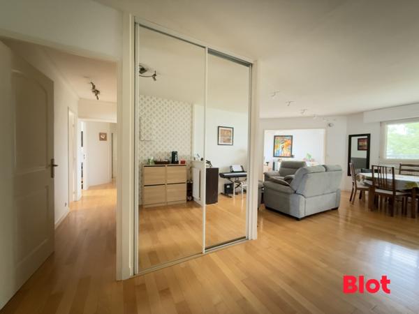 Appartement 4 pièce(s)