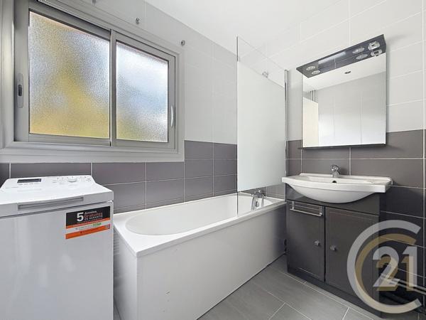 Appartement F5 à vendre  5 pièces - 92,90 m2 DEVILLE LES ROUEN - 76