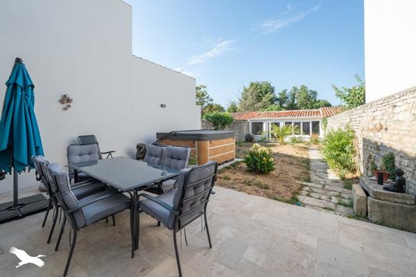Maison 448 232 € Rochefort 5 p 155 m² DPE A