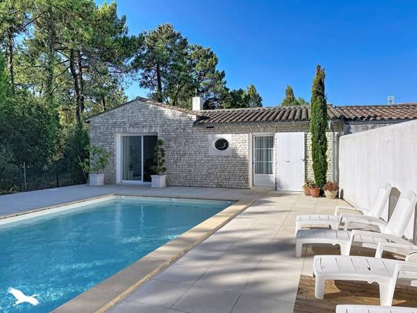 Maison 701 490 € La Flotte 6 p 113 m² DPE C