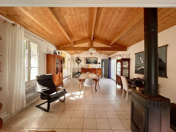 Maison 701 490 € La Flotte 6 p 113 m² DPE C
