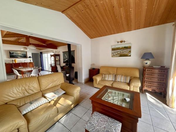 Maison 701 490 € La Flotte 6 p 113 m² DPE C