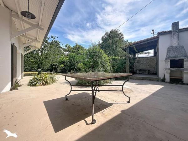 Maison 276 120 € Tonnay-Charente 7 p 140 m² DPE F
