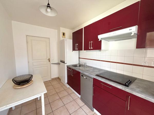 APPARTEMENT T3 QUARTIER Arènes