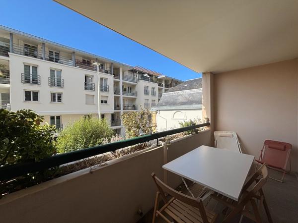APPARTEMENT T3 QUARTIER Arènes