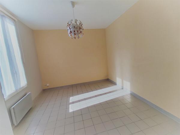 Location bureau Mantes-la-Jolie - 34 m² - 520 €/mois