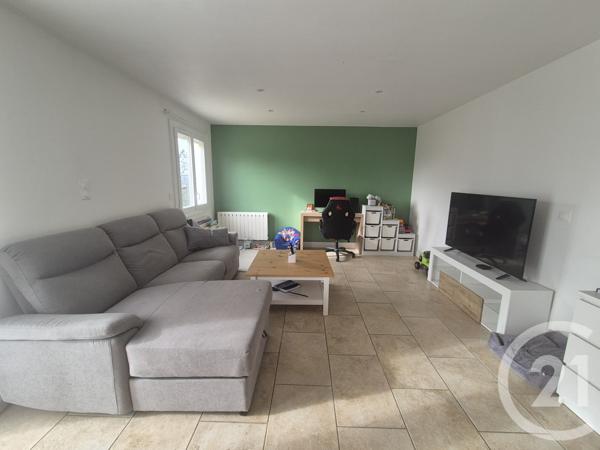 Maison à vendre  4 pièces - 93 m2 LACHAPELLE AUZAC - 46