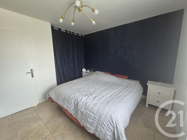 Maison à vendre  4 pièces - 93 m2 LACHAPELLE AUZAC - 46