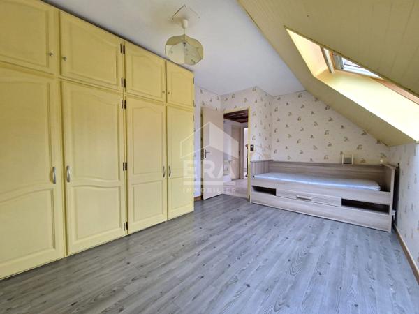 Grande maison familiale 8 pièces avec jardin et garage, proche centre et gare