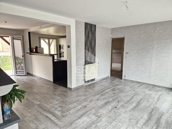 Grande maison familiale 8 pièces avec jardin et garage, proche centre et gare