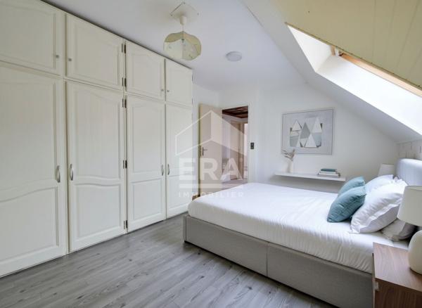 Grande maison familiale 8 pièces avec jardin et garage, proche centre et gare