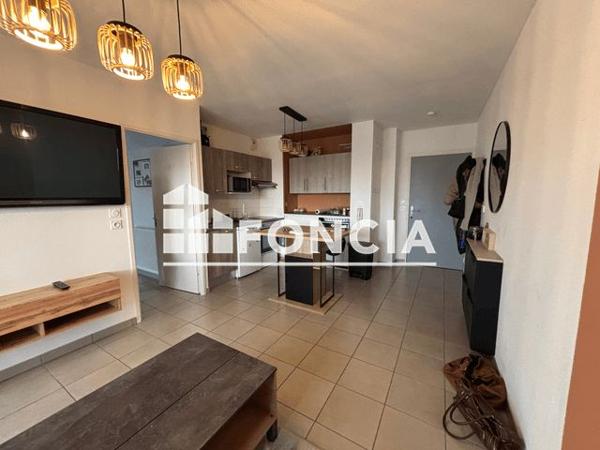 Location Appartement 2 pièces 38.12 m² - 2 ET 4 RUE LAZARE PONTICELLI Colombelles 14460