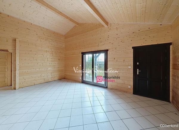Maison en bois 3 pièces Terrain arboré et clôturé