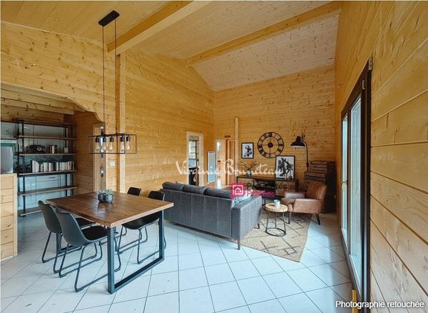 Maison en bois 3 pièces Terrain arboré et clôturé