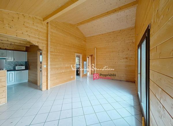 Maison en bois 3 pièces Terrain arboré et clôturé