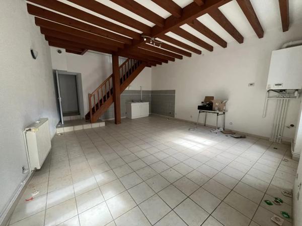 Maison à louer à Châteauneuf-de-Galaure (26330)