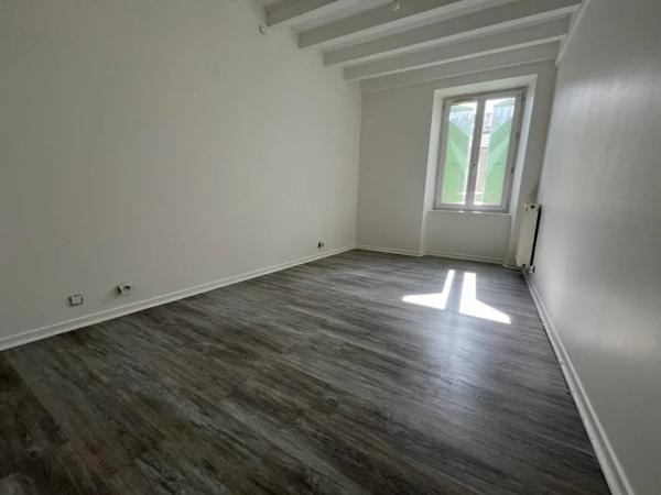 Maison à louer à Châteauneuf-de-Galaure (26330)