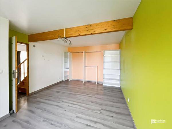 Maison familiale de 7 pièces 180 m², 5 chambres, 2 garages