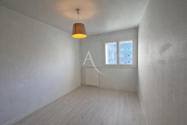 Appartement T4 entièrement rénové Martigues Ferrières Garage et Parking Résidence sécurisée