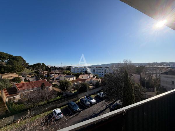 Appartement T4 entièrement rénové Martigues Ferrières Garage et Parking Résidence sécurisée